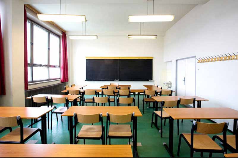 pexels-tim-mossholder-974314 scuola